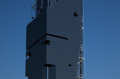 detal tarasu skylobby na 64 piętrze / 64-th floor skylobby terrace detail.