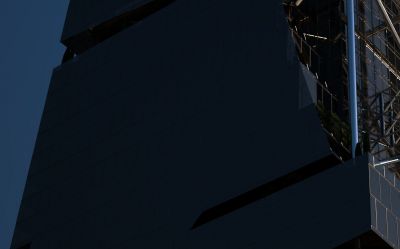 szczeliny zielonych tarasów na 15 piętrze biurowym / 15 offices floor green terraces.