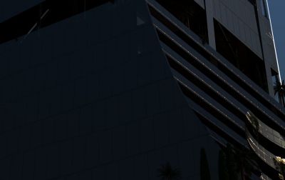 zachodnie tarasy 8-16 pięter biurowych / the west terraces of the offices 8 till 16-th floors.