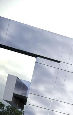 detal: świecąca nocą szczelina pod ramą / detail: shining slot under the frame.