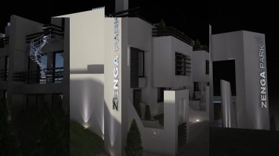 ZENGA Park - widok nocą sprzed bramy wjazdowej / a view by night from the entrance gate.