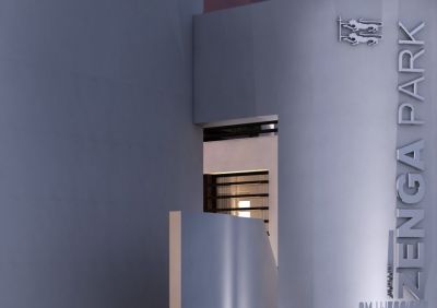 ZENGA Park - detal: brama wjazdowa / detail of the entrance form of the gate. 